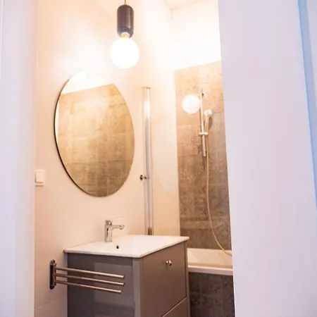 Apartamento Stylowe Mieszkanie - Metro Dworzec Wilenski, Pge Narodowy Varsóvia